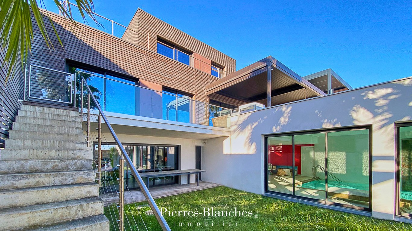 Agence immobilière de PIERRE BLANCHE IMMOBILIER
