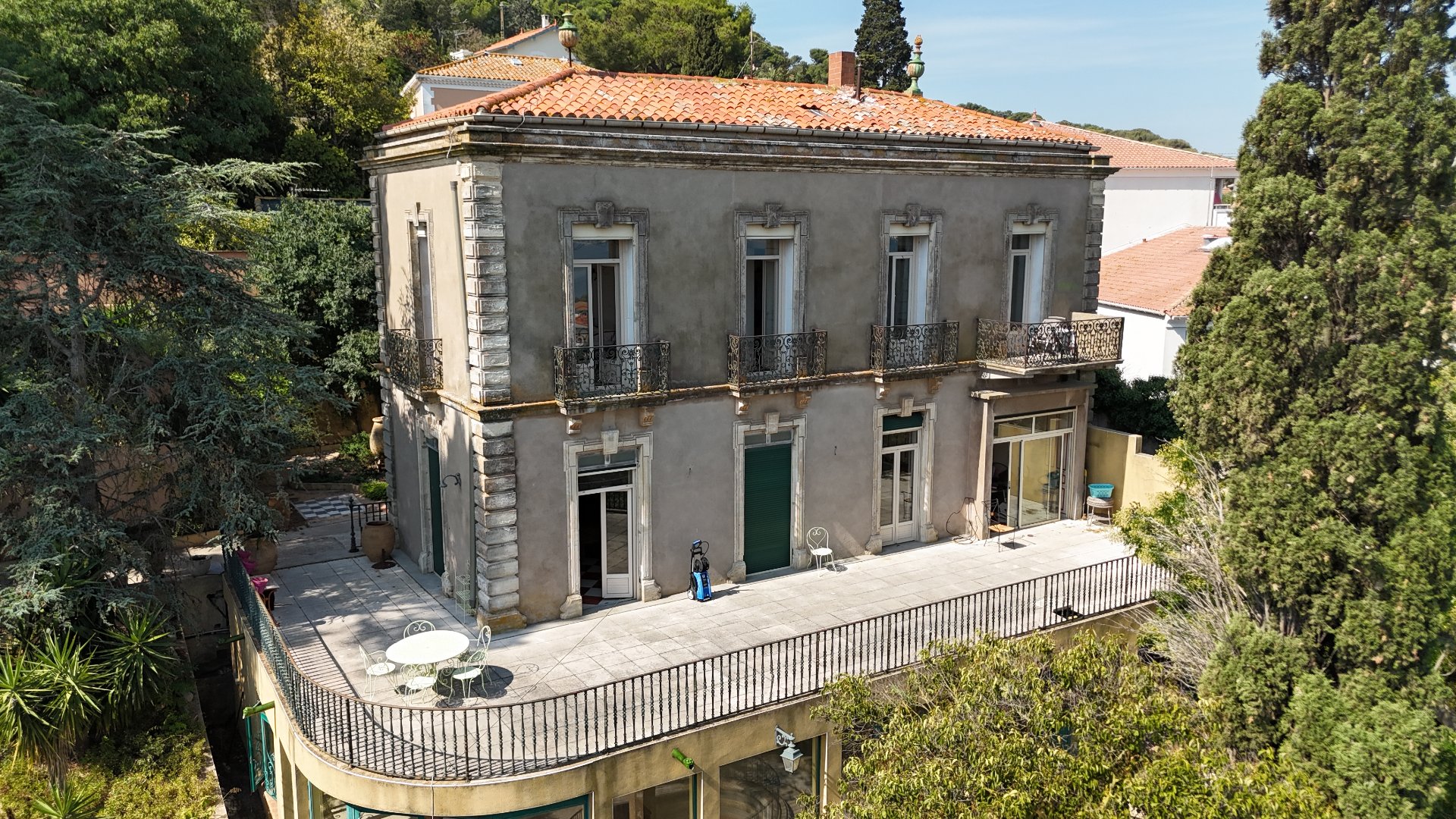 Agence immobilière de IMOBOOK