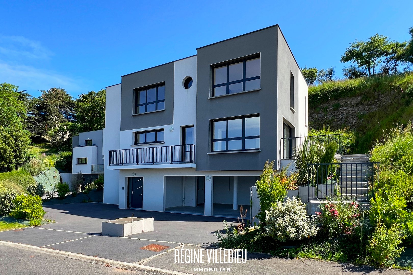 Agence immobilière de Régine Villedieu Immobilier