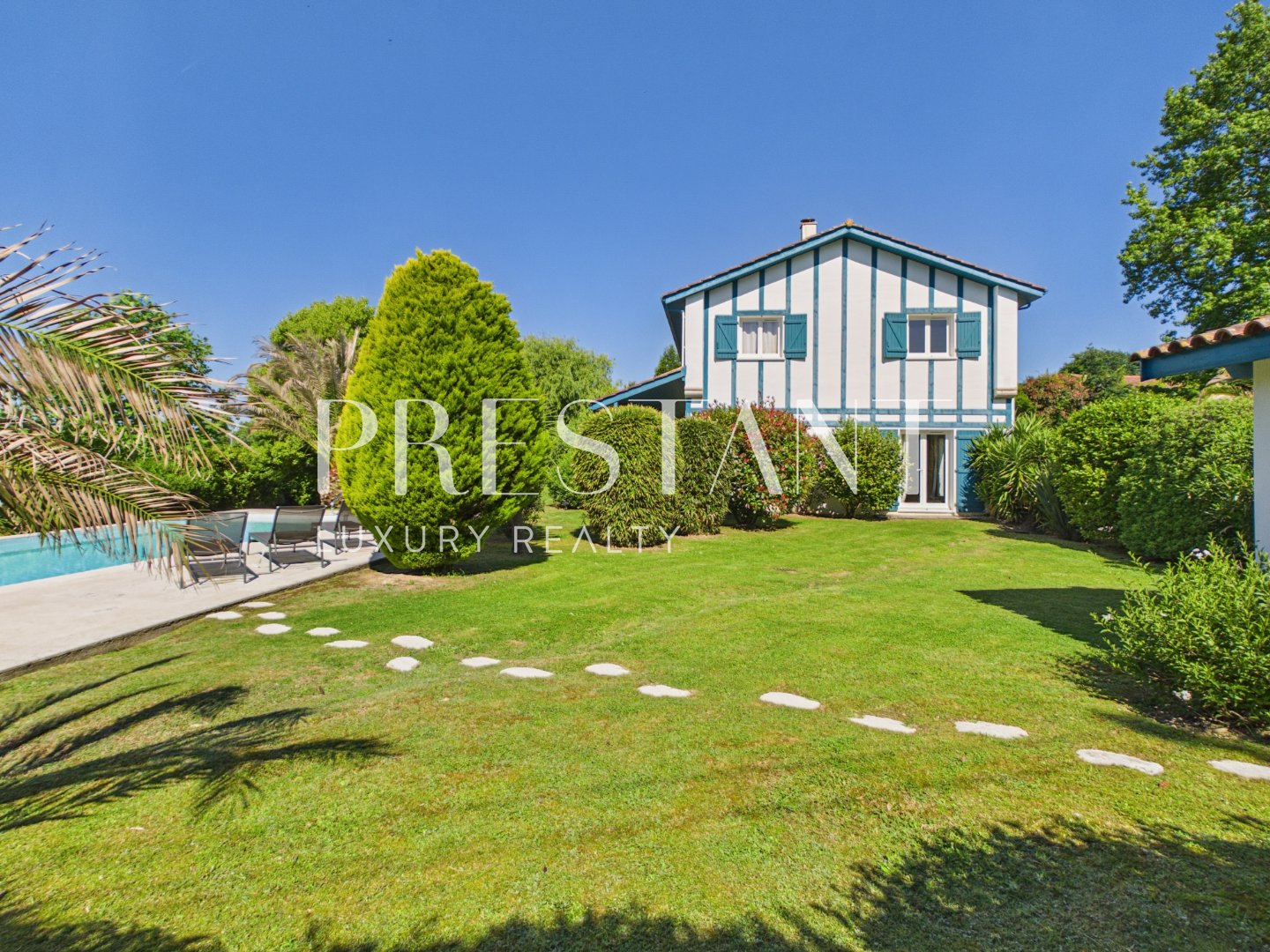 Maison 270m² — Arcangues