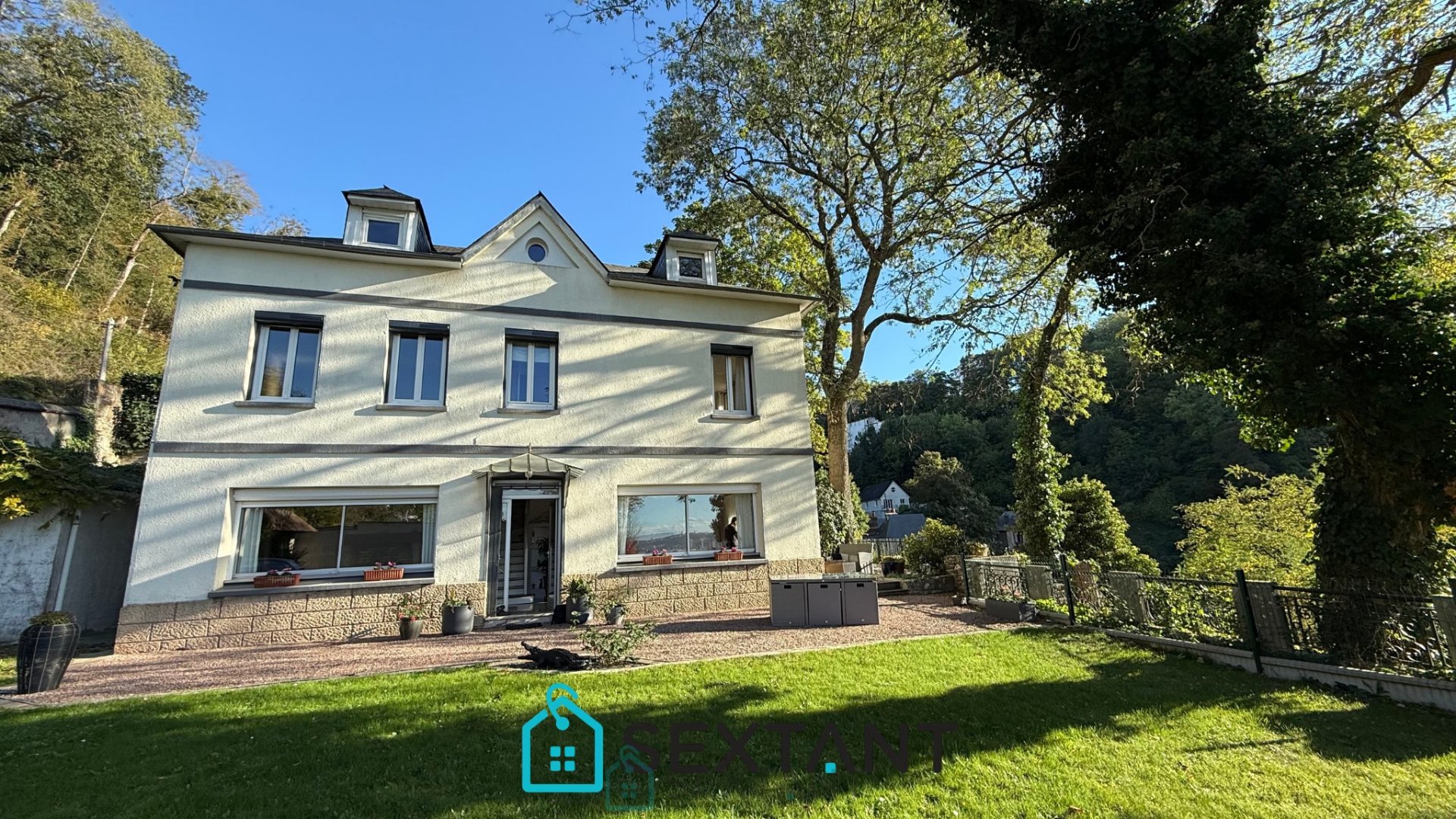 Unique 160 sq m house in Bonsecours