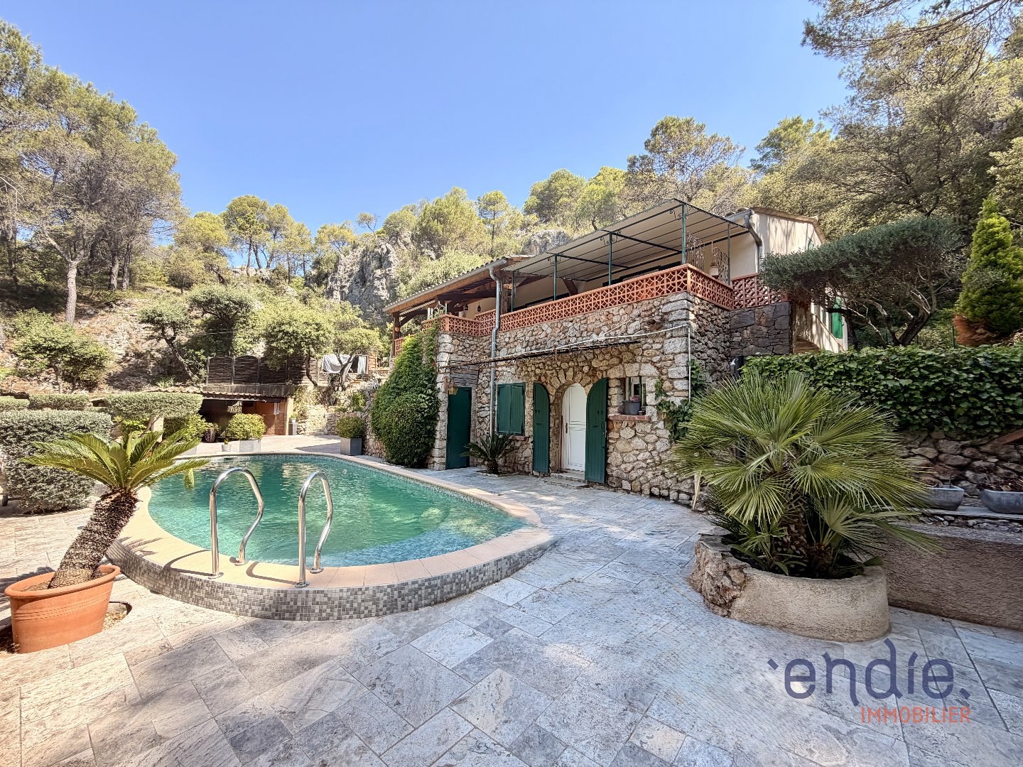Maison 146m² — Villecroze
