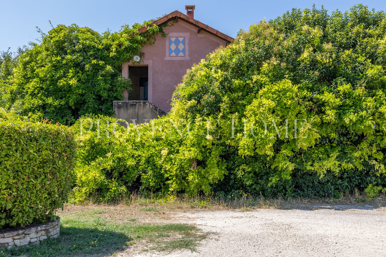 Maison 85m² — Oppède