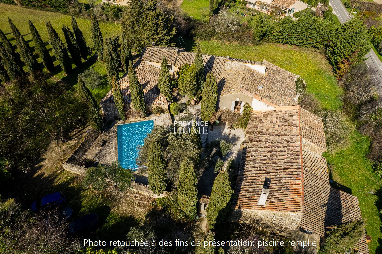 Maison 625m² — Maubec