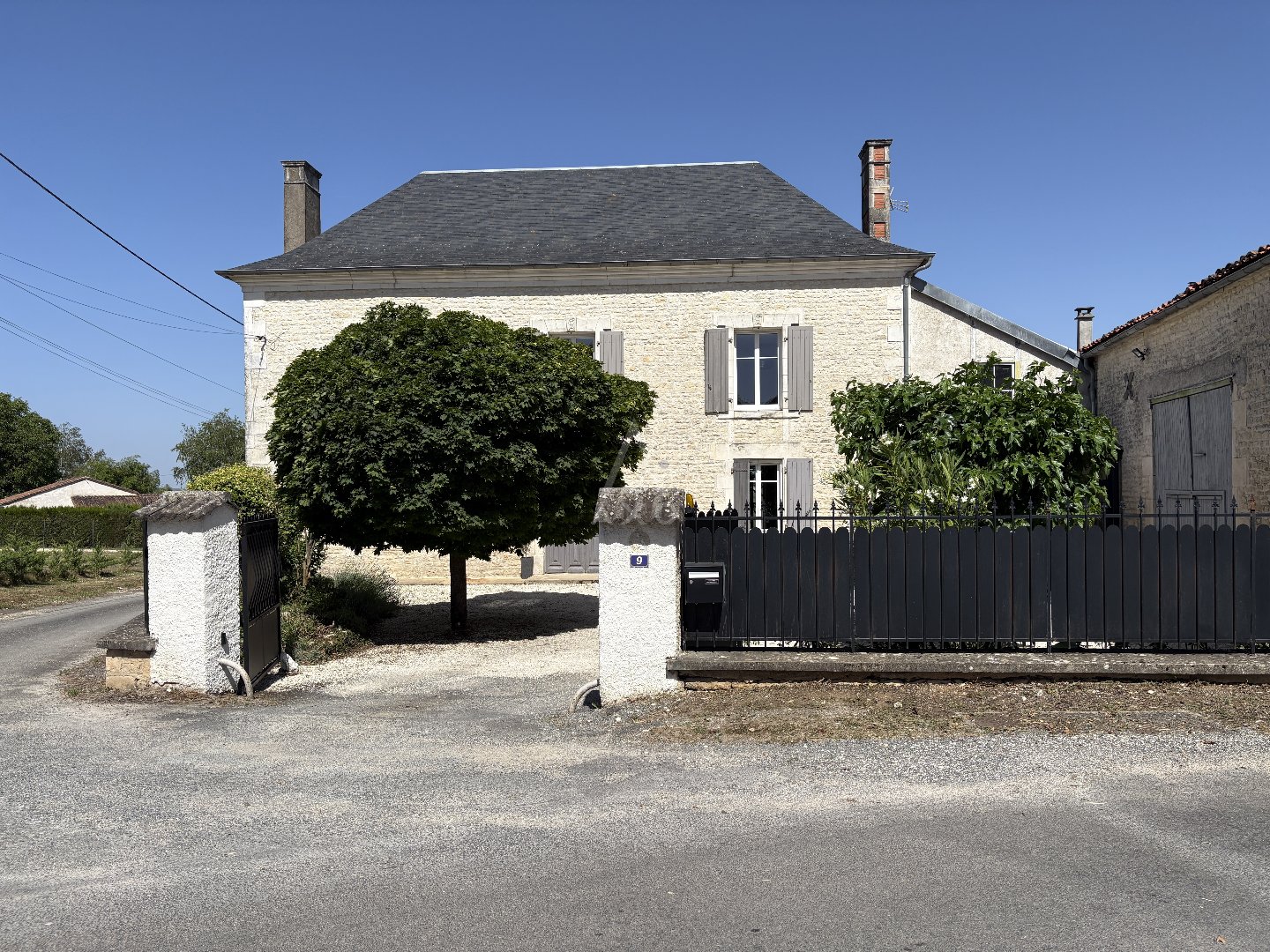 Maison 180m² — Courcôme