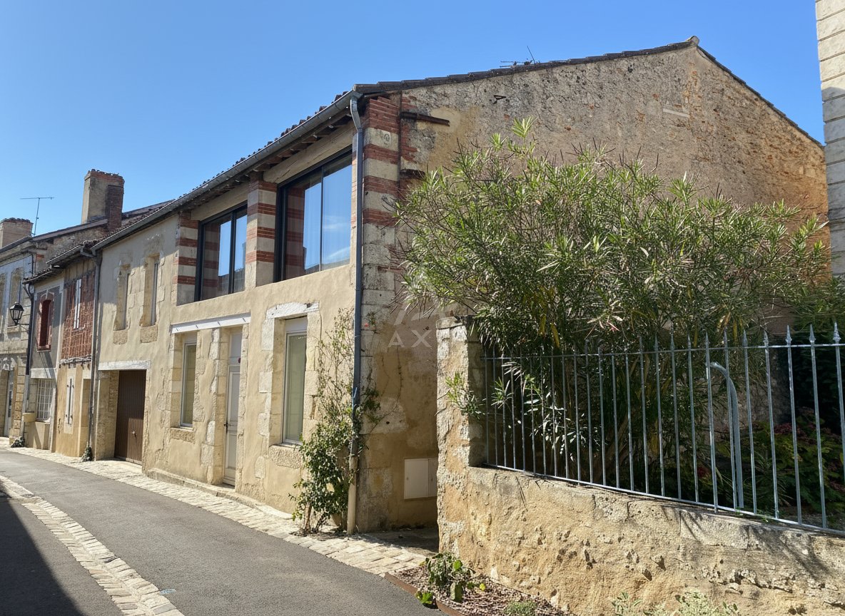Maison 312m² — Roquefort