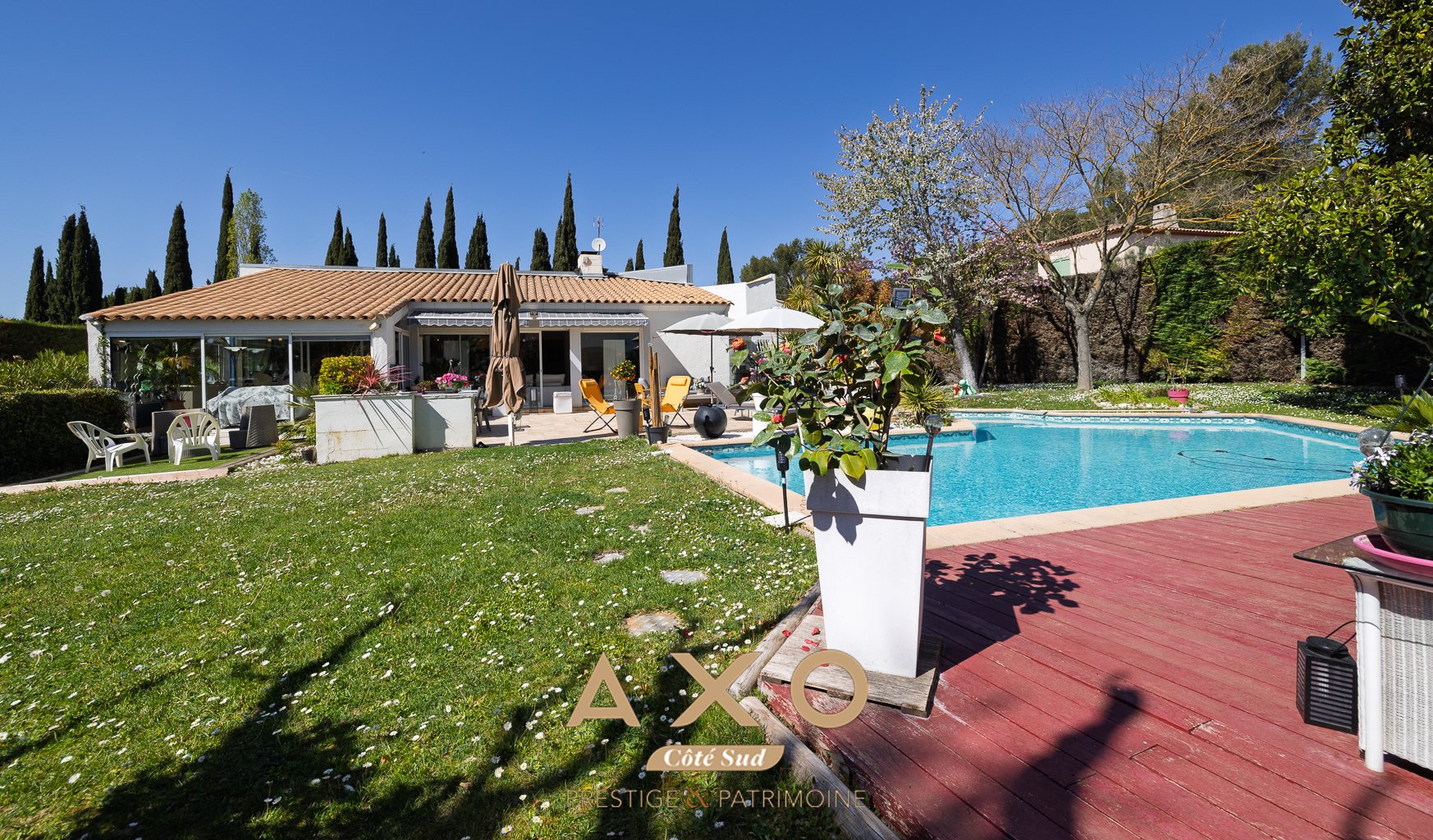 Maison 244m² — Bouc-Bel-Air