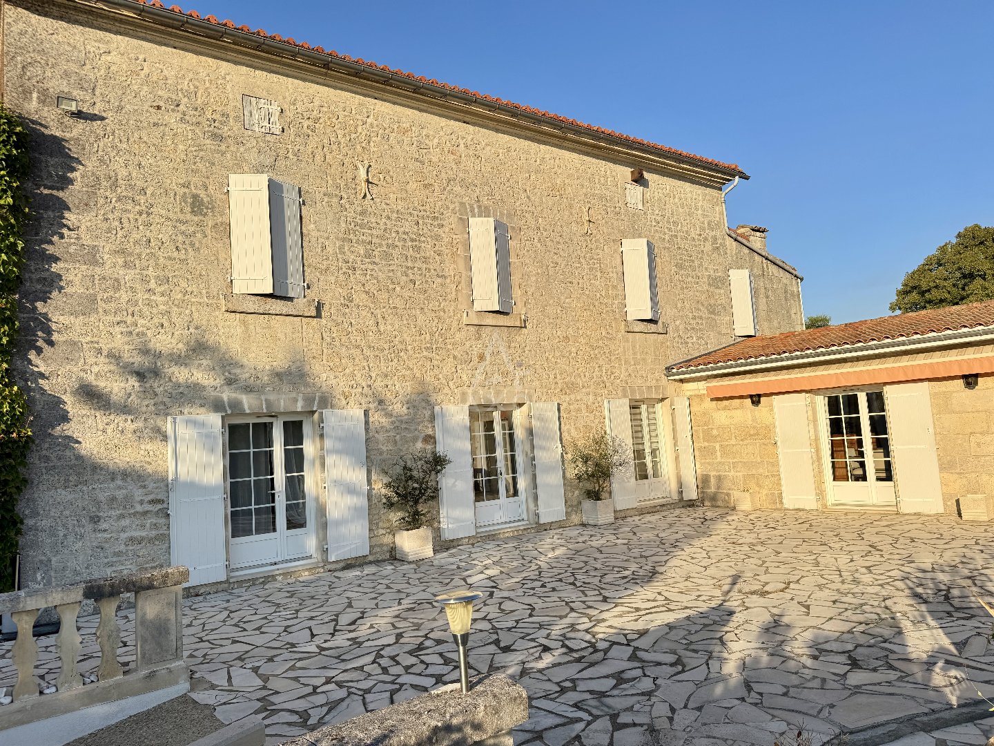 Maison 160m² — Mouthiers-sur-Boëme