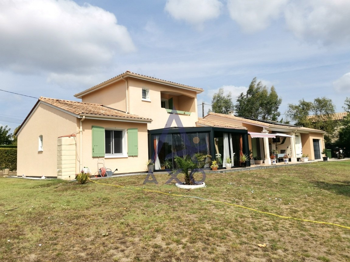 Maison 151m² — Villefranche-de-Lonchat