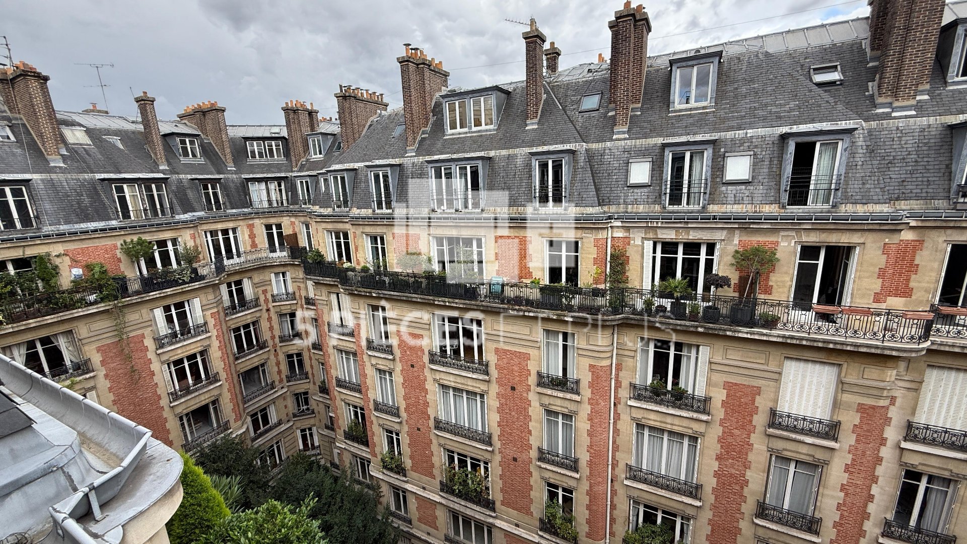 Agence immobilière de 5 PIECES ET PLUS