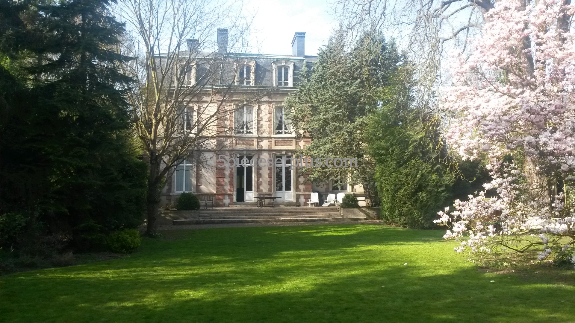 Agence immobilière de 5 PIECES ET PLUS