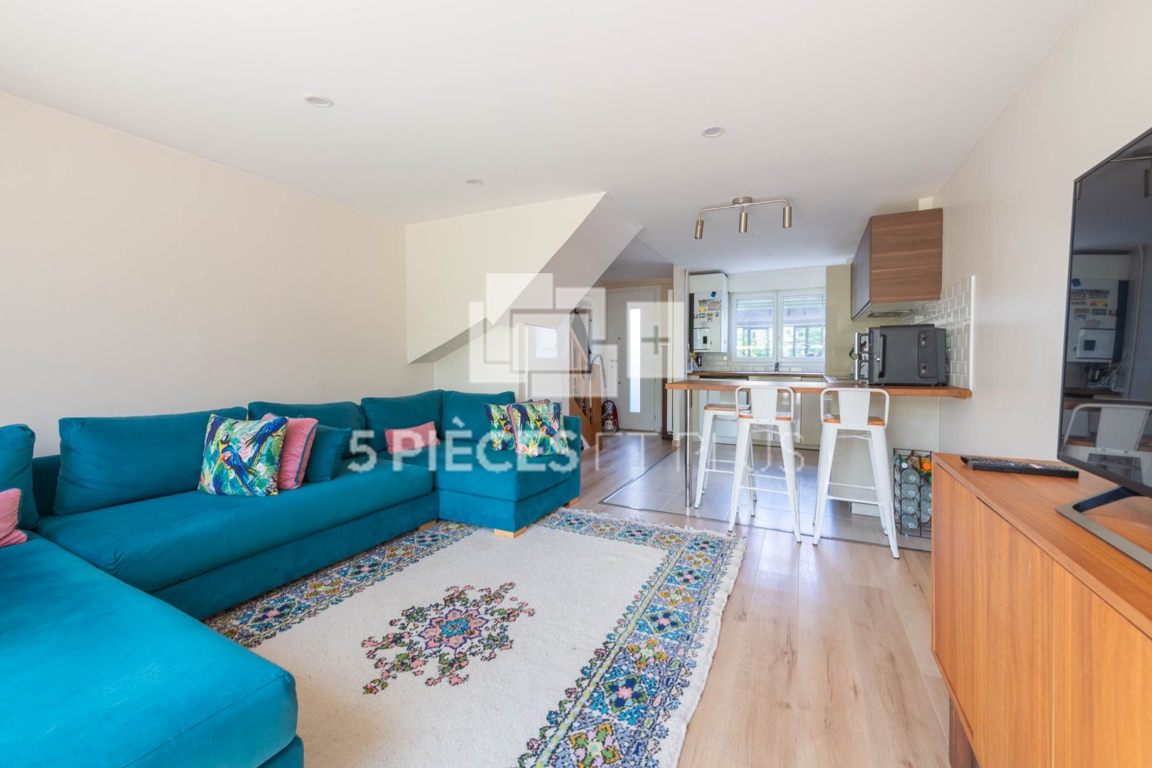 Agence immobilière de 5 PIECES ET PLUS
