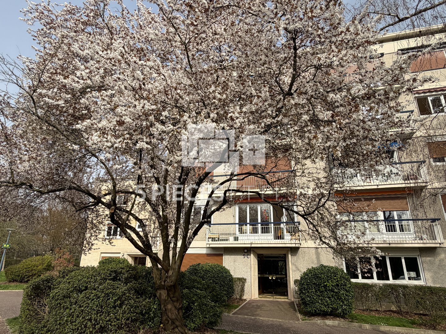 Agence immobilière de 5 PIECES ET PLUS