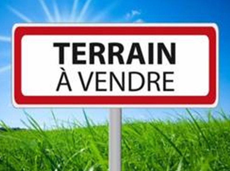 Terrain — Saint-Maurice