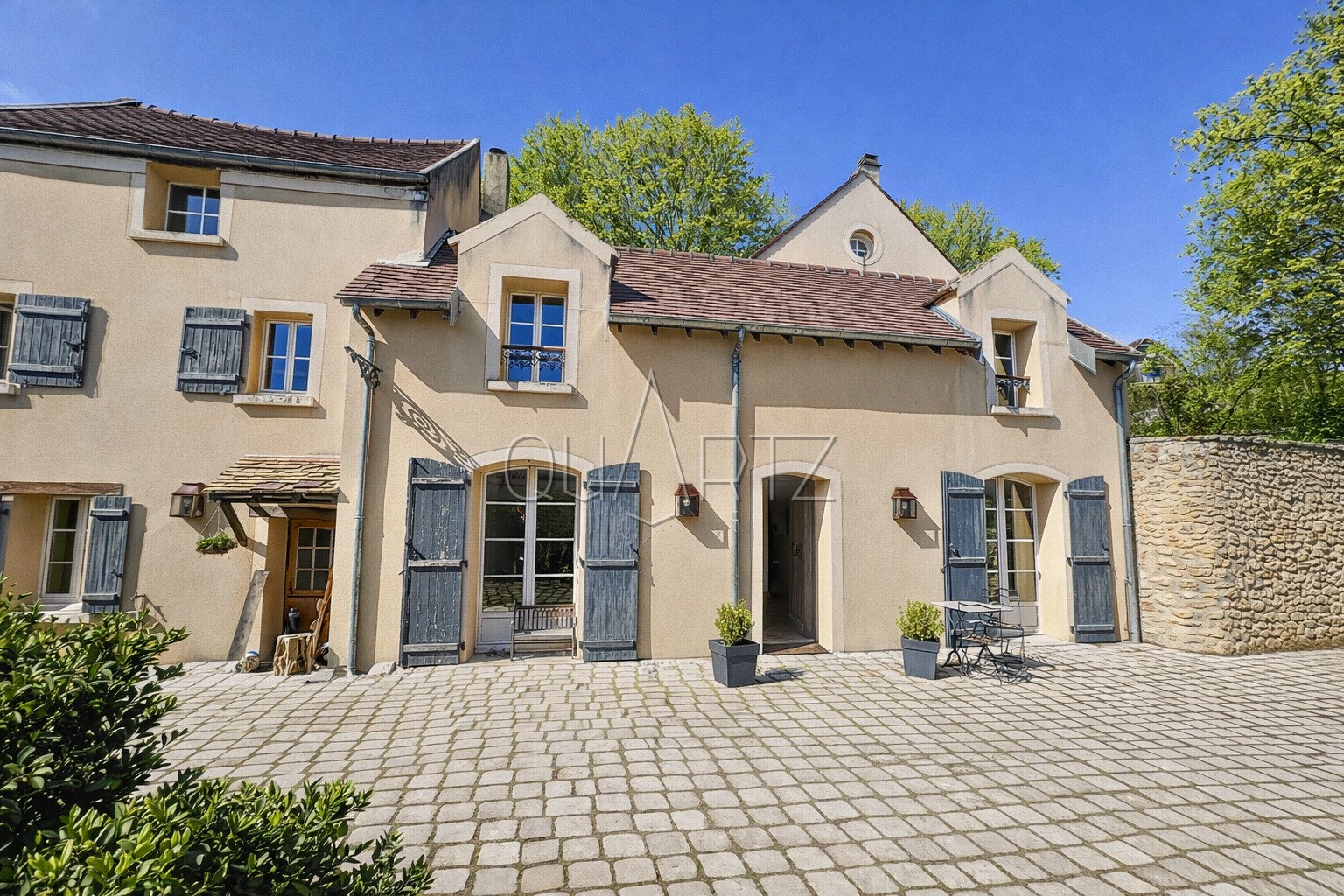 Maison 280m² — Frémainville